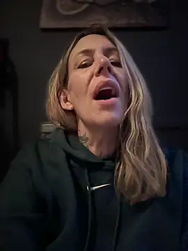 blondebitch2 online show from 7, 2, 2025