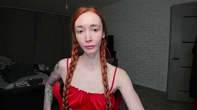 Roxy Silver online show from 28, 11, 2025