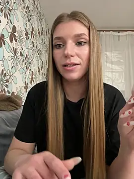 Snapshot of adel_secret chatting on 2, 4, 2026 adel secret online show from 2, 4, 2026