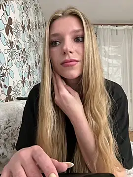 Snapshot of adel_secret chatting on 19, 4, 2026 adel secret online show from 19, 4, 2026