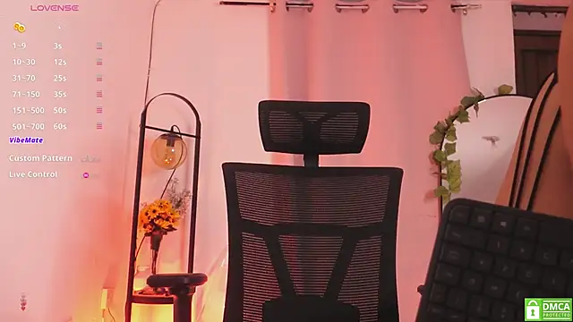 Miranditta online show from 12, 2, 2026