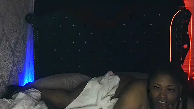 Snapshot of msyvette1970@xh chatting on 13, 12, 2024 msyvette1970xh online show from 13, 12, 2024