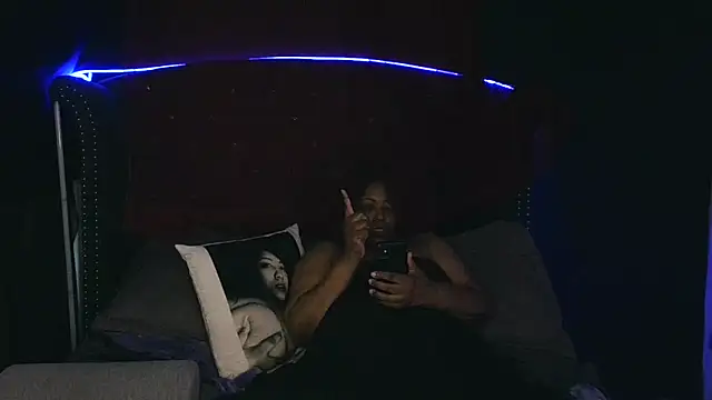 Snapshot of msyvette1970@xh chatting on 15, 9, 2025 msyvette1970xh online show from 15, 9, 2025