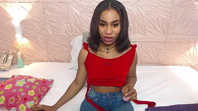 Snapshot of Amarantha_love69 chatting on 3, 3, 2025 Amarantha love69 online show from 3, 3, 2025