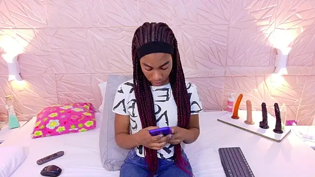 Snapshot of Amarantha_love69 chatting on 2, 10, 2025 Amarantha love69 online show from 2, 10, 2025