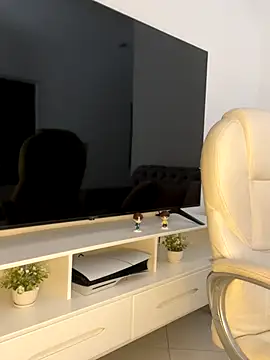 Angel Brown1  online show from 17, 9, 2025