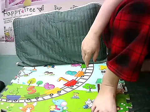 Snapshot of -Tilly chatting on 10, 3, 2025 -Tilly online show from 10, 3, 2025