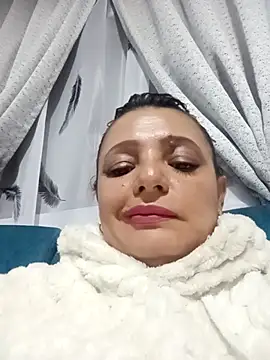 Emily0215 online show from 5, 2, 2026