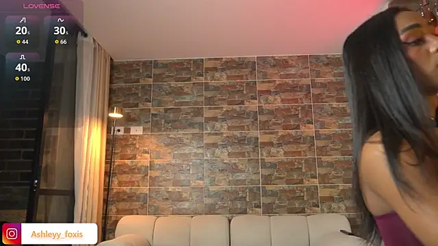 Ashleey Fox online show from 22, 11, 2025