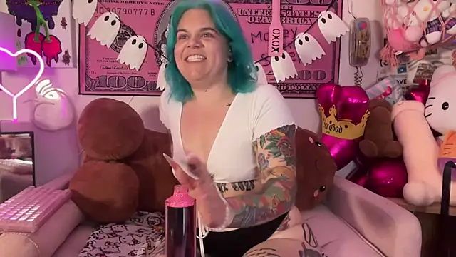 CherryBombBomb online show from 5, 10, 2025