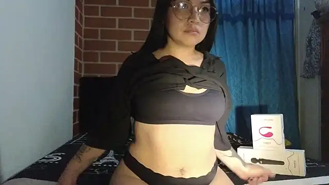 Caroll Luna online show from 8, 3, 2025