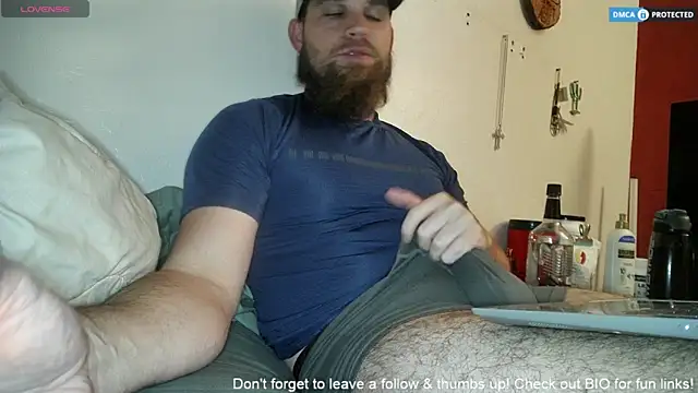 dikdowndaddy online show from 4, 4, 2026