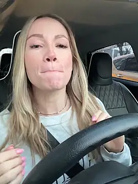 LavenderHot online show from 3, 2, 2025