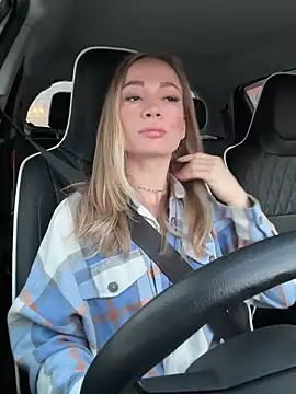 LavenderHot online show from 4, 2, 2025