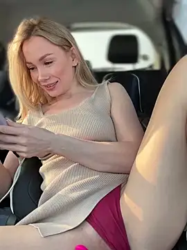 LavenderHot online show from 22, 2, 2025