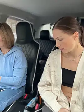 LavenderHot online show from 8, 10, 2025