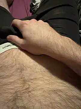 Snapshot of Straightlad95 chatting on 27, 10, 2025 Straightlad95 online show from 27, 10, 2025