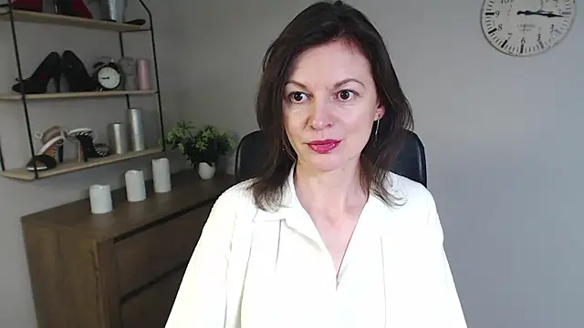 VivianWILD online show from 3, 2, 2025