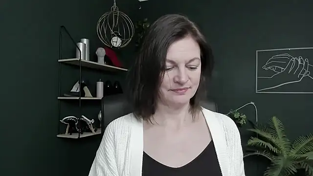 VivianWILD online show from 18, 4, 2026