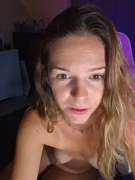 Snapshot of lucie_mehott chatting on 29, 7, 2026 lucie mehott online show from 29, 7, 2026
