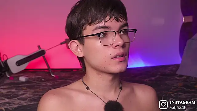 Angelo 018 online show from 11, 11, 2025