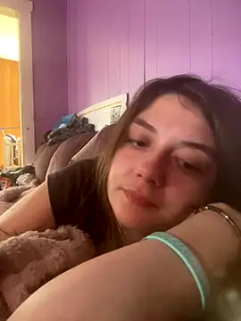 Snapshot of itzcheyduh chatting on 7, 10, 2025 itzcheyduh online show from 7, 10, 2025