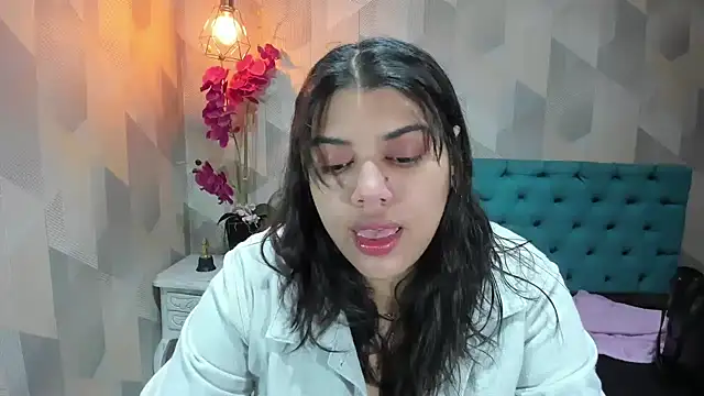 LindaBreeS online show from 15, 2, 2026