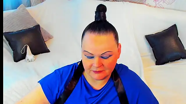 Snapshot of MilanaBiegert chatting on 31, 12, 2024 MilanaBiegert online show from 31, 12, 2024