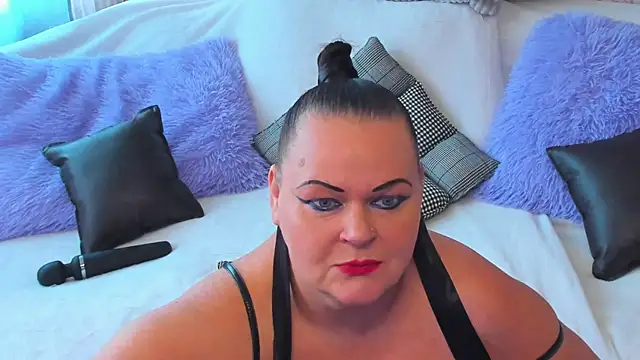 Snapshot of MilanaBiegert chatting on 16, 9, 2025 MilanaBiegert online show from 16, 9, 2025