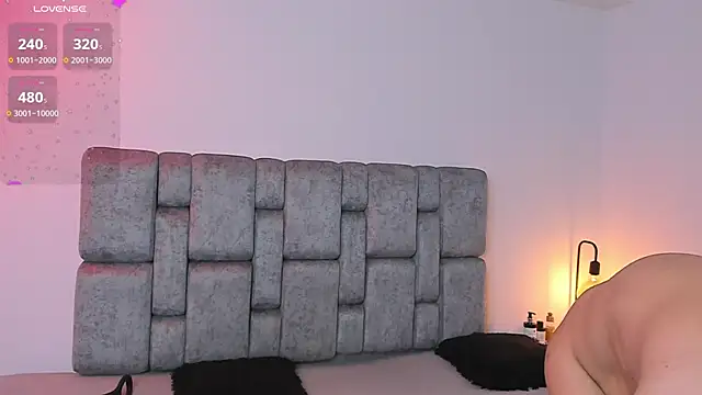 Snapshot of jhotta_fox chatting on 9, 7, 2026 jhotta fox online show from 9, 7, 2026