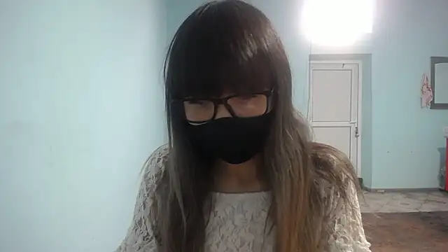 elllaaxx online show from 10, 11, 2025