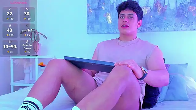 Snapshot of arminjones1 chatting on 4, 12, 2025 arminjones1 online show from 4, 12, 2025