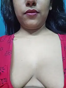 Snapshot of sexyindi_couple chatting on 3, 6, 2026 sexyindi couple online show from 3, 6, 2026