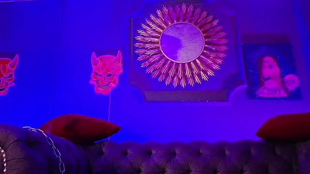 Julieta Russell online show from 22, 3, 2025