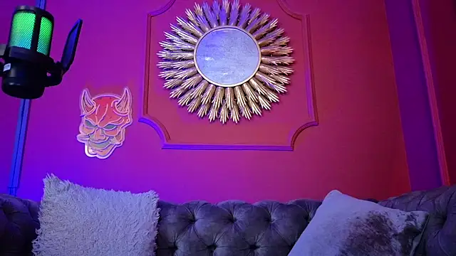 Julieta Russell online show from 18, 2, 2026