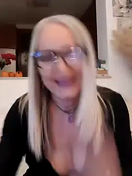 kikkastar online show from 5, 12, 2024