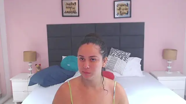 MadisonJenner online show from 4, 1, 2025