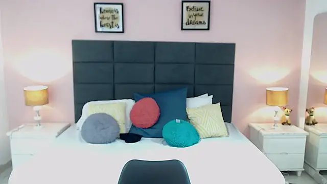 MadisonJenner online show from 6, 3, 2025