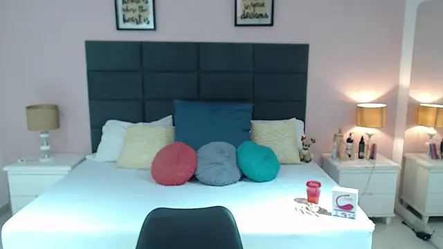 MadisonJenner online show from 9, 3, 2025