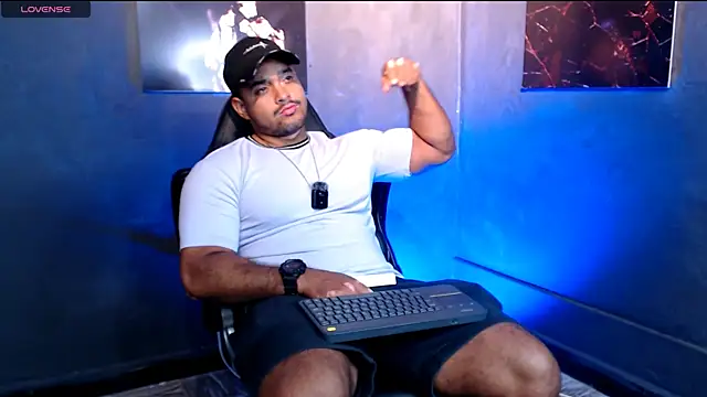 Big furry bear13 online show from 8, 10, 2025