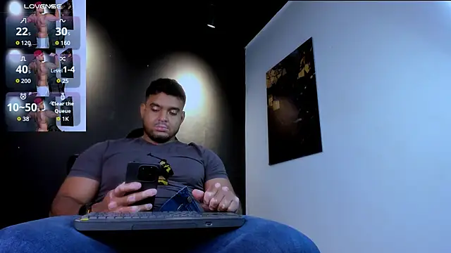 Big furry bear13 online show from 9, 4, 2026