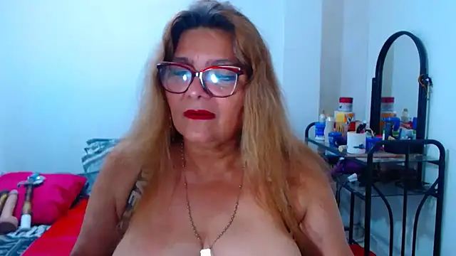 Snapshot of maturehot649 chatting on 1, 3, 2026 maturehot649 online show from 1, 3, 2026