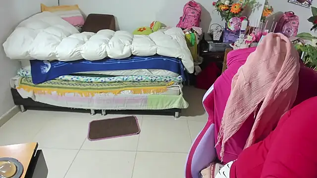 Mrs mommy  online show from 1, 10, 2025