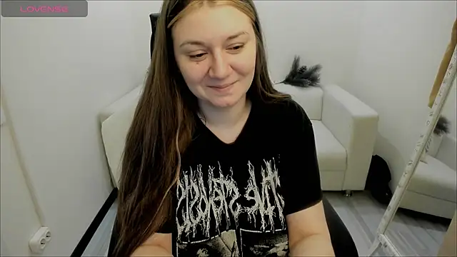 AlisaBacker online show from 2, 1, 2025