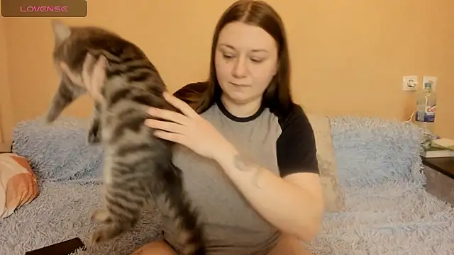 AlisaBacker online show from 7, 1, 2026