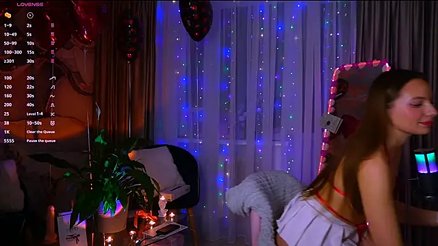 soffy  kisss online show from 13, 2, 2026