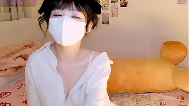 Snapshot of Embez-Damdang chatting on 24, 12, 2024 Embez-Damdang online show from 24, 12, 2024