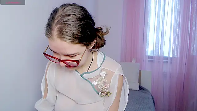 Sarah HS online show from 24, 2, 2026