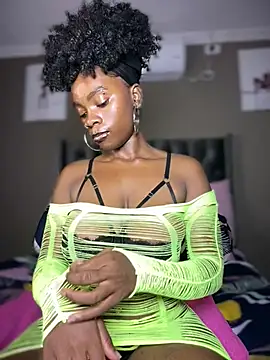 Candy-Heart online show from 17, 4, 2026