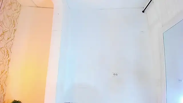 NATALIE PARKERR online show from 22, 2, 2025